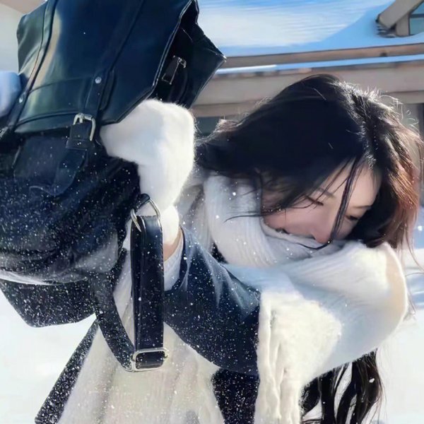 塔洛海报
